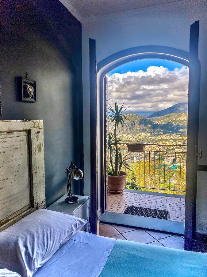 Villa Monica B&B ซอร์เรนโต ภายนอก รูปภาพ